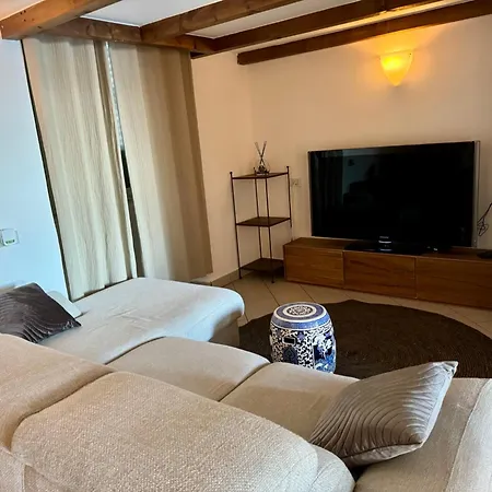 Apartment Rest And Relax - On The *