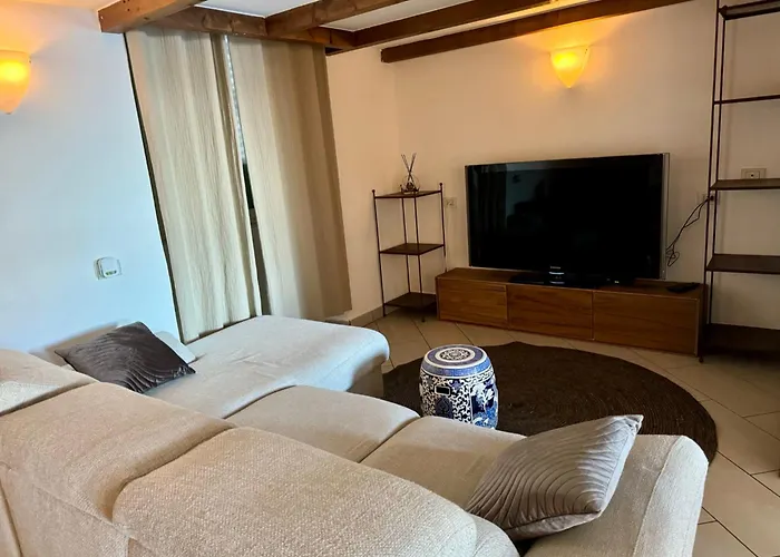 Apartman Rest And Relax - On The *