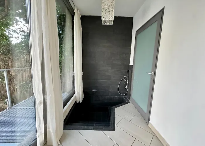 Rest And Relax - On The * Arona